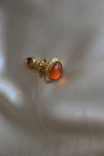 Charm sigillo corto