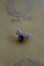 Bee Brooch - Image 2