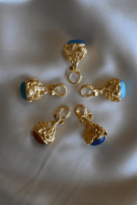 Curly Seal Charm