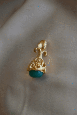 Curly Seal Charm - Image 3