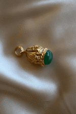 Leon Seal Charm